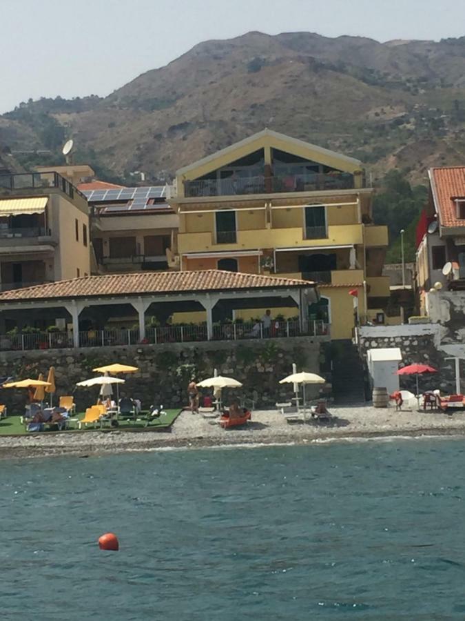 Beach Apartments Patrizia Taormina Exterior photo